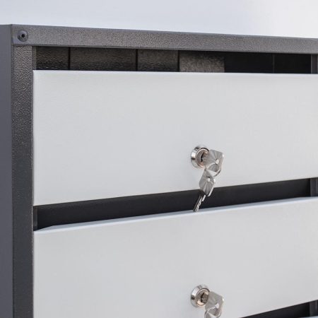 Купить почтовый ящик для подъезда на 3 секции в Минске.